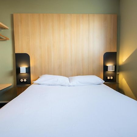 B&B Hotel Bordeaux Merignac Aeroport Exteriör bild